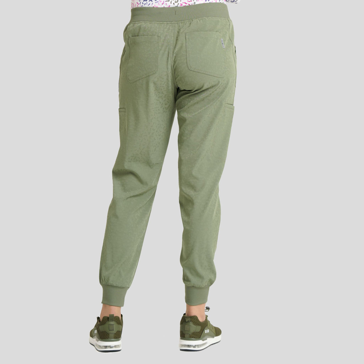 Zavate_javquard_3070_olive_back