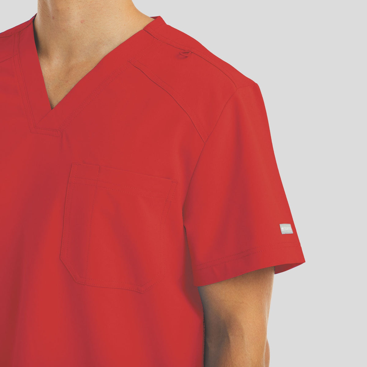 Maevn_Momentum_5801_red_detail