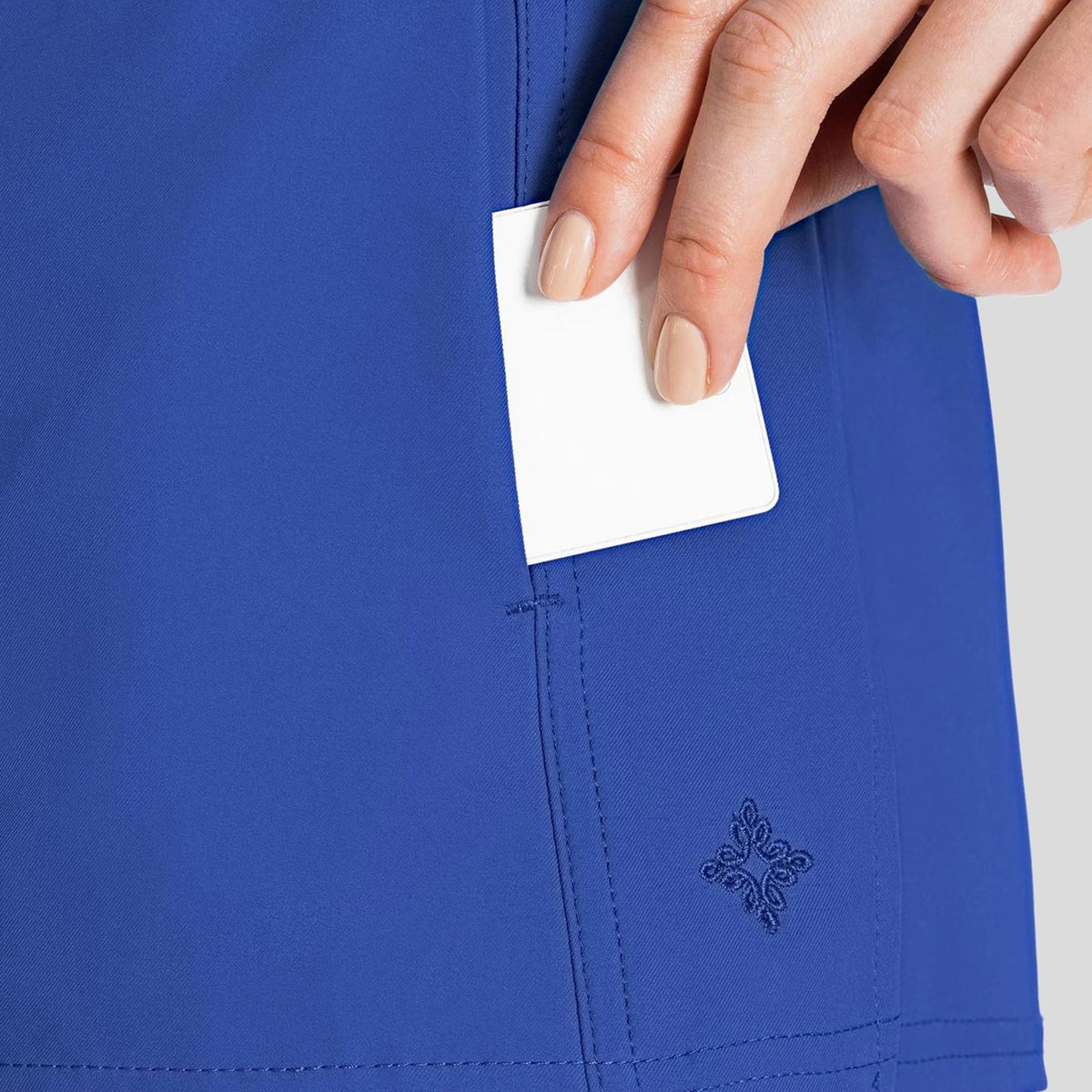 MedCouture_Insight_MC2468_ROYAL_DETAIL